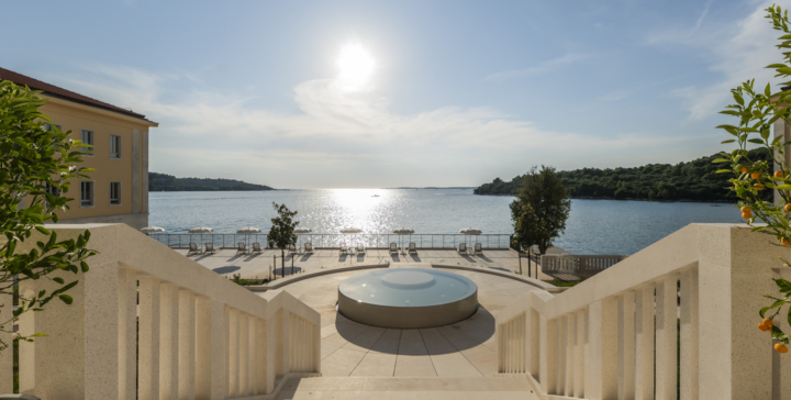 Get Exclusive Perks by Booking Directly with Us !